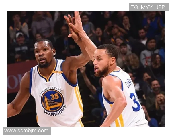 亚洲杯激战泰国与印尼强强对决球迷期待精彩瞬间与巅峰对抗 亚洲杯激战泰国与印尼强强对决球迷期待精彩瞬间与巅峰对抗