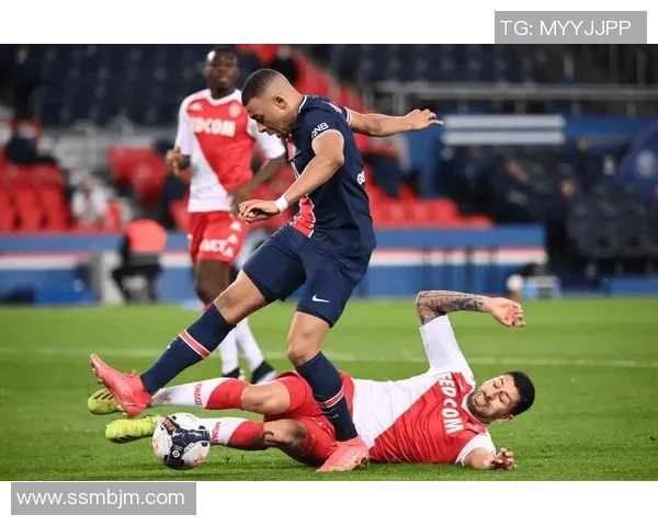 2017年里昂与摩纳哥激战回顾:一场精彩绝伦的法甲对决 2017年里昂与摩纳哥激战回顾:一场精彩绝伦的法甲对决