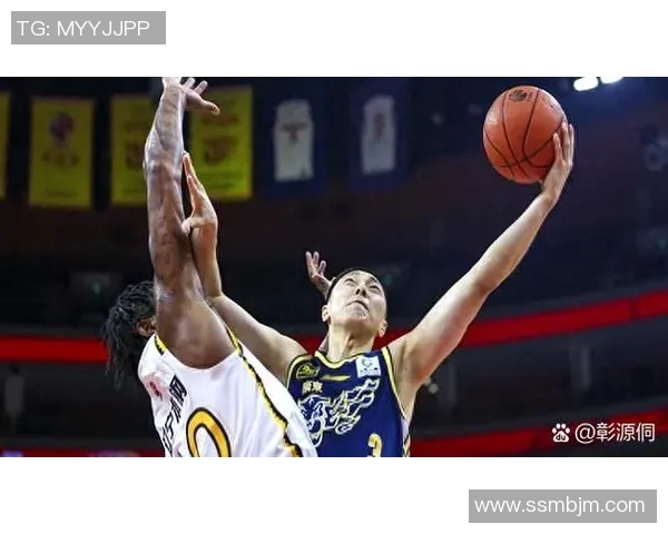 CBA直播精彩对决广东队挑战浙江队全场比赛精彩瞬间回顾