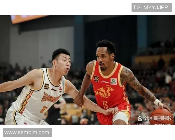 CBA季后赛激战辽宁对阵新疆首场较量精彩回顾与分析