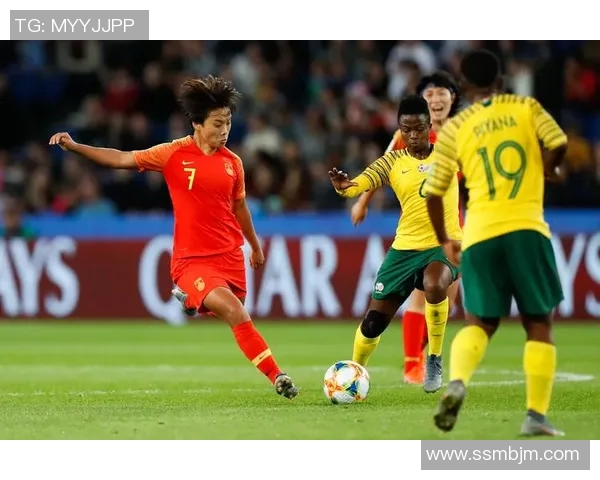 梦十队与法国队精彩对决比赛录像回顾与分析