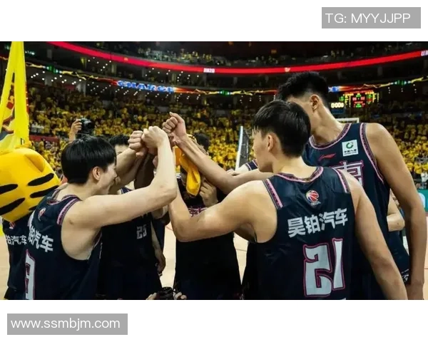 任骏飞在篮球赛场上的精彩表现与未来发展潜力分析 任骏飞在篮球赛场上的精彩表现与未来发展潜力分析