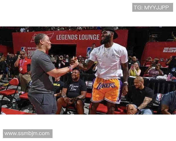 卢顿与伯明翰比赛前瞻及比分预测分析，谁能笑到最后