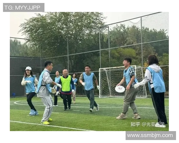 广州飞盘队在全国耐力排行榜中荣登第八名展现出强大实力与团队精神MBA 广州飞盘队在全国耐力排行榜中荣登第八名展现出强大实力与团队精神MBA